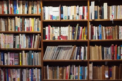大阪市内の大型書店、おススメ ９選！