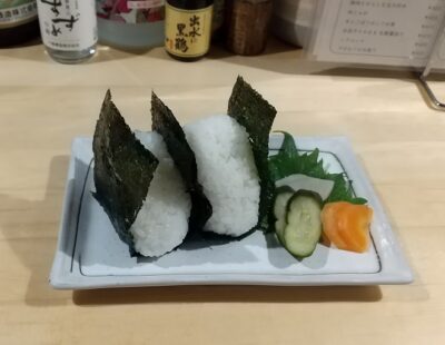 大阪グルメの隠れた名店を発見！日本橋『ふらんくす』のおばんざいと塩むすびが絶品
