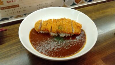 谷町六丁目の「スパイス＆欧風カレーらんらんルー」に行ってきました！