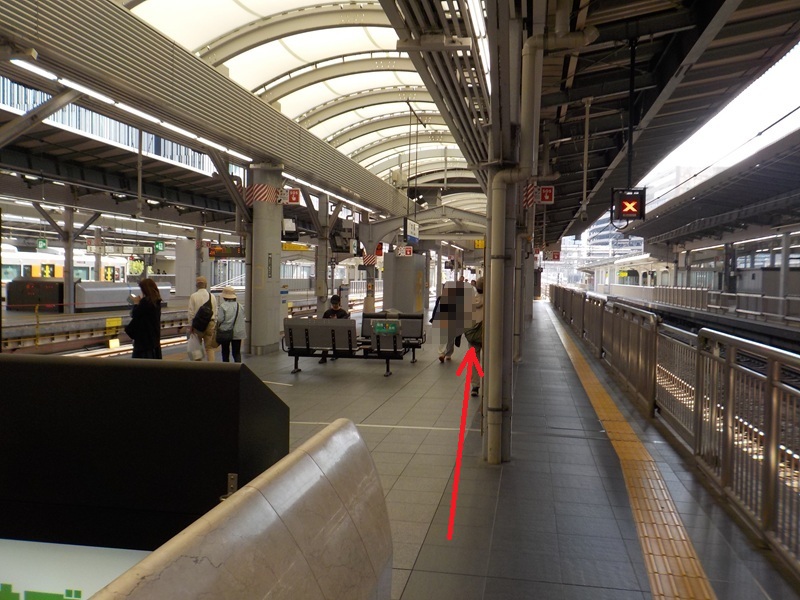 JR大阪駅「西口」から、KITTE大阪（JPタワー大阪ビル）への行き方