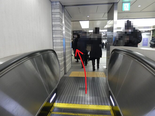 阪神・大阪梅田駅から、御堂筋線・梅田駅への行き方（乗り換え案内）
