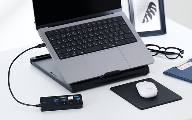 エレコム、個別スイッチで電源をON/OFFできる底面マグネット付き USB-A×4ポートUSBハブを新発売