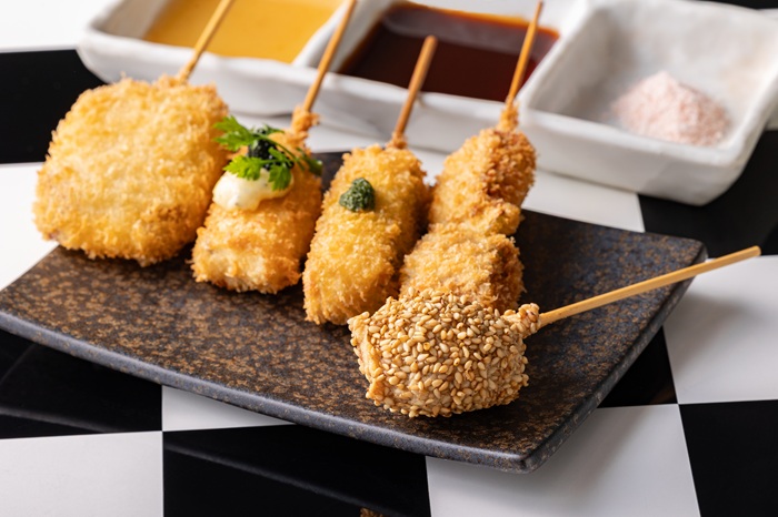 ルクア大阪の飲食店22店舗で“くまもとモン”を堪能するモン!
