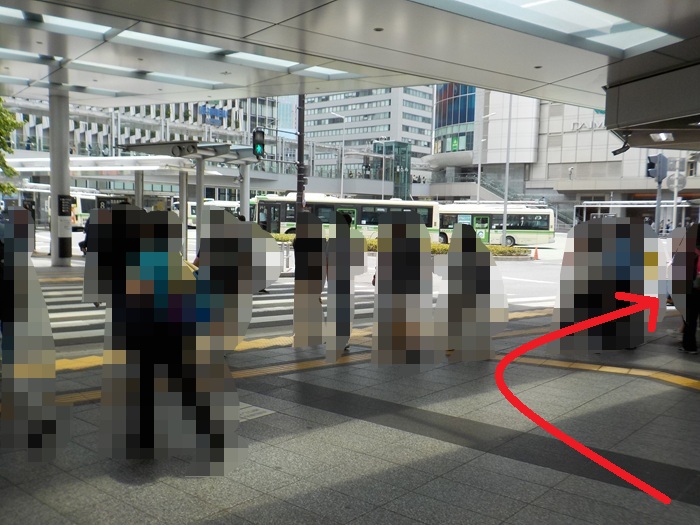 阪急大阪梅田駅からIKEA（イケア）鶴浜行きバスのりばへの行き方｜写真付き詳細案内