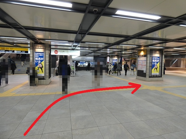 阪神梅田本店へは、阪神電車・大阪梅田駅「東改札」からすぐ