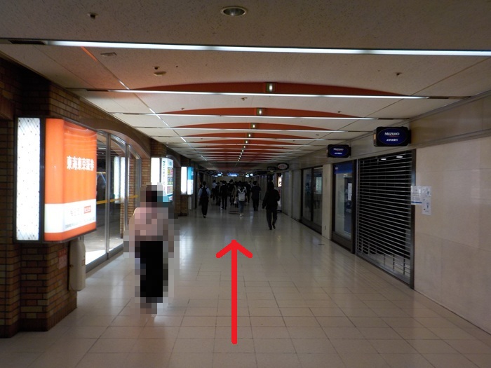 大阪メトロ谷町線・東梅田駅から、大阪駅前第3ビルへの行き方