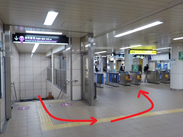 大阪メトロ谷町線・東梅田駅から、大阪駅前第4ビルへの行き方