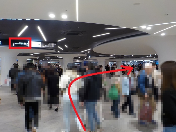 谷町線・東梅田駅から、御堂筋線・梅田駅への行き方｜大阪メトロ（地下鉄）乗り換え案内