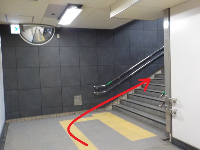 大阪メトロ中央線・谷町四丁目駅から、大阪歴史博物館への行き方