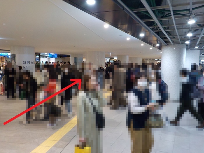 大阪メトロ御堂筋線・梅田駅から、四つ橋線・西梅田駅への行き方