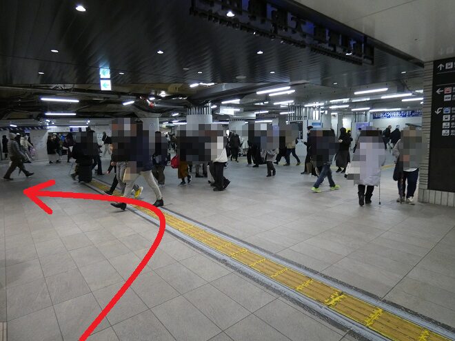 阪神・大阪梅田駅から、大阪駅前のIKEA（イケア）鶴浜行きバスのりばへの行き方