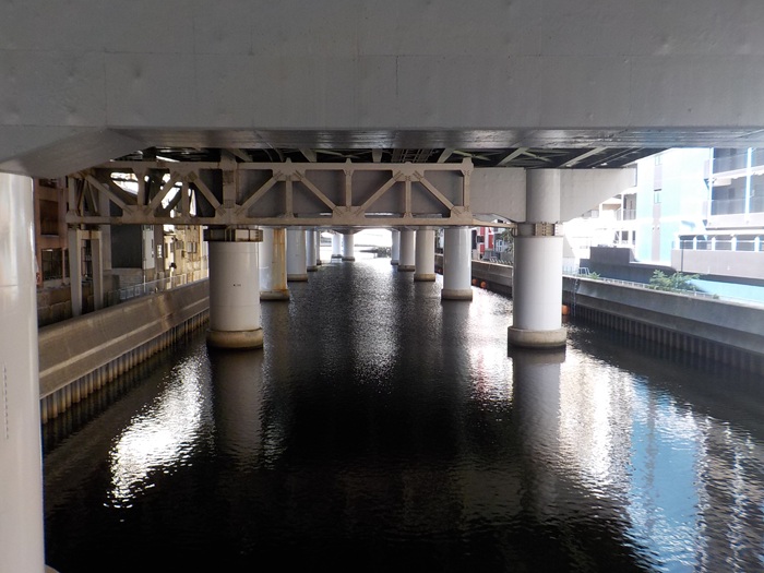内久宝寺町通りを西から東へ｜東横堀川から難波宮跡公園までの風景