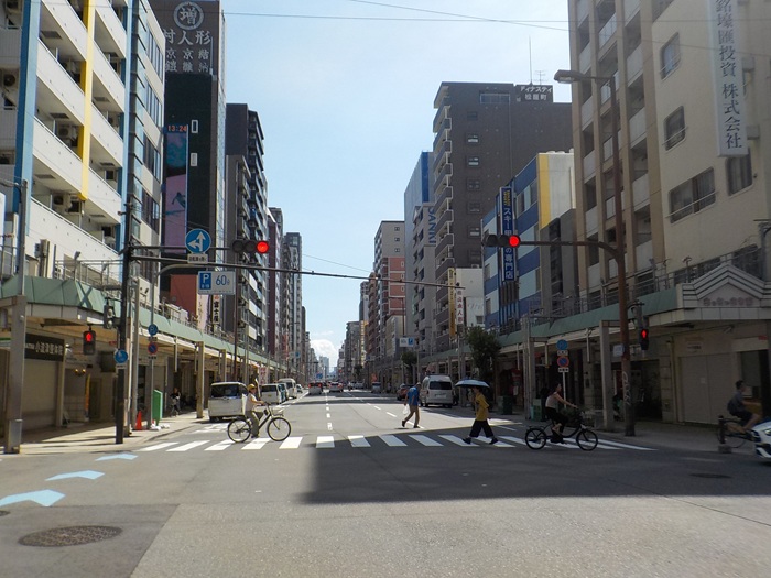 内久宝寺町通りを西から東へ｜東横堀川から難波宮跡公園までの風景