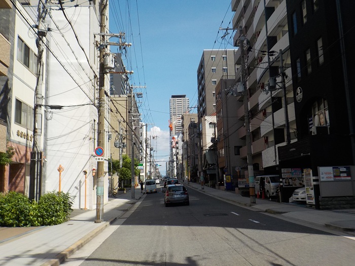 内久宝寺町通りを西から東へ｜東横堀川から難波宮跡公園までの風景