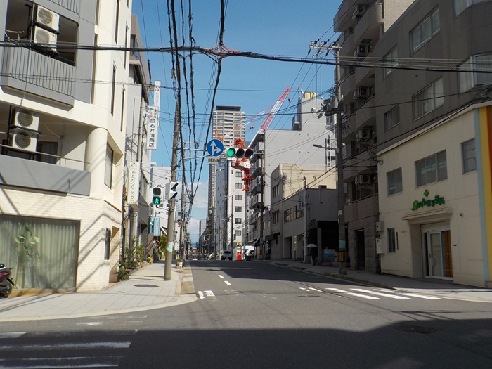 内久宝寺町通りを西から東へ｜東横堀川から難波宮跡公園までの風景