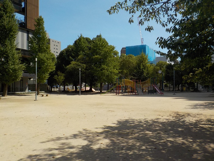 内久宝寺町通りを西から東へ｜東横堀川から難波宮跡公園までの風景