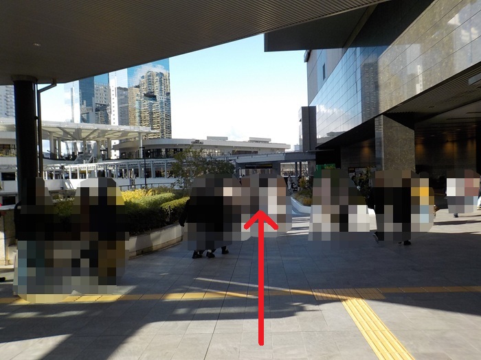 JR大阪駅・連絡橋口から、うめきたグリーンプレイスへの行き方