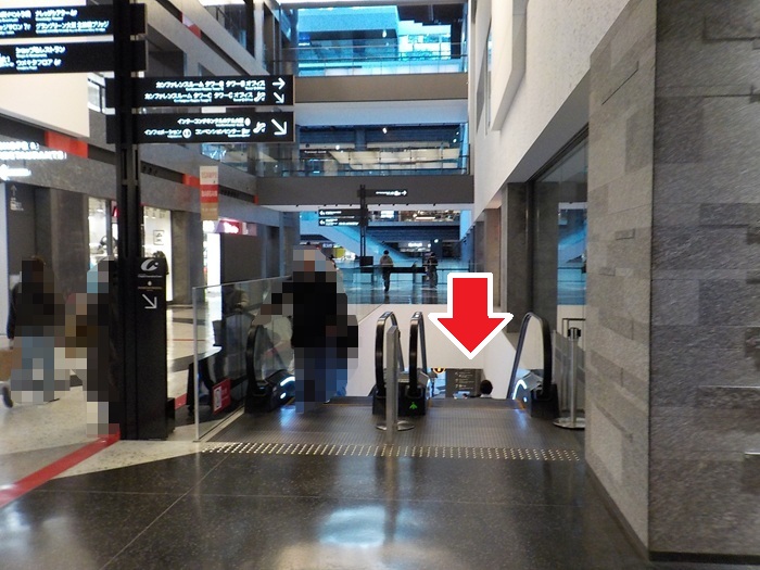 JR大阪駅からグランフロント大阪北館2階への行き方(中央口/連絡橋口から)
