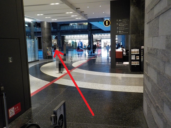 JR大阪駅からグランフロント大阪北館2階への行き方(中央口/連絡橋口から)