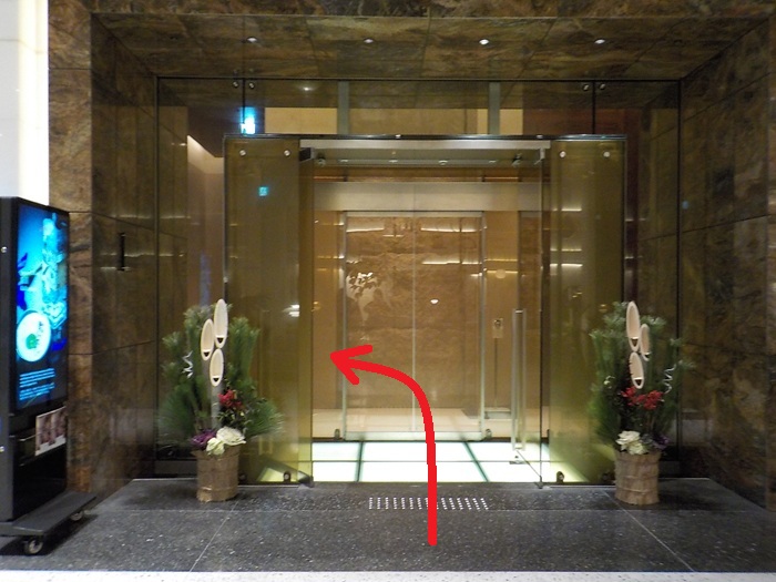 JR大阪駅からグランフロント大阪北館2階への行き方(中央口/連絡橋口から)