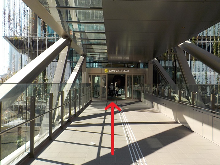 JR大阪駅からグランフロント大阪北館2階への行き方(中央口/連絡橋口から)