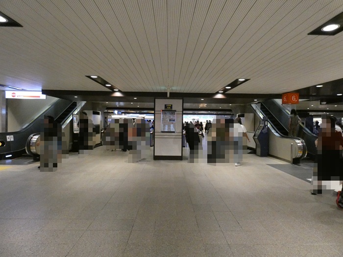 阪急電車・大阪梅田駅の２階中央改札内には、こんなお店があった｜飲食店・お土産・コンビニ