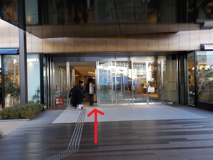 阪急・大阪梅田駅から、グラングリーン大阪南館２階への行き方