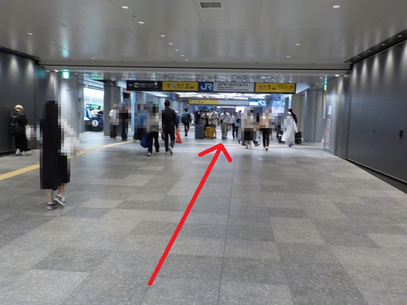 JR大阪駅・中央口から、タイムアウトマーケット|グラングリーン大阪南館地下1階の行き方