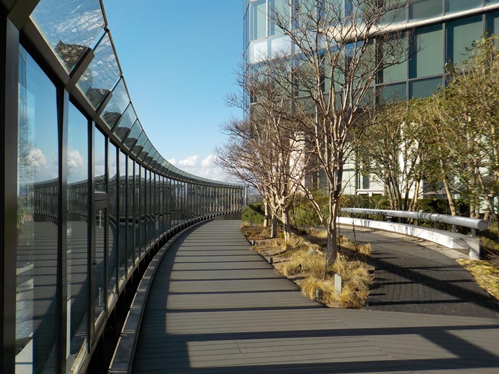 グランフロント大阪南館テラスガーデンに行ってみた｜土曜日のお昼に