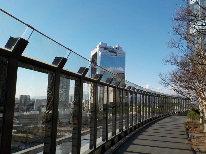 グランフロント大阪南館テラスガーデンに行ってみた｜土曜日のお昼に