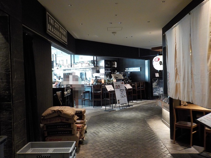 グランフロント大阪 南館7階・8階レストラン街をぶらっと散歩｜路地みたいな通路と“地域色のある店”が面白い