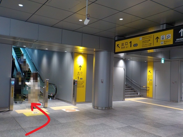 JR大阪駅うめきた地下出口から、うめきたグリーンプレイス・うめきた公園への行き方