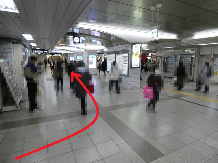 JR大阪駅から、阪急・大阪梅田駅への行き方｜地下通路で