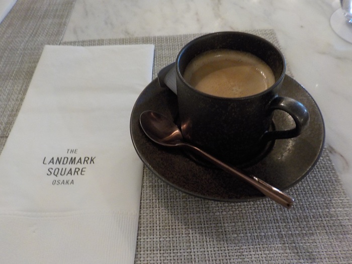 大阪城ミライザ2階「クロスフィールド」でコーヒー|歴史建築の中で休憩する時間