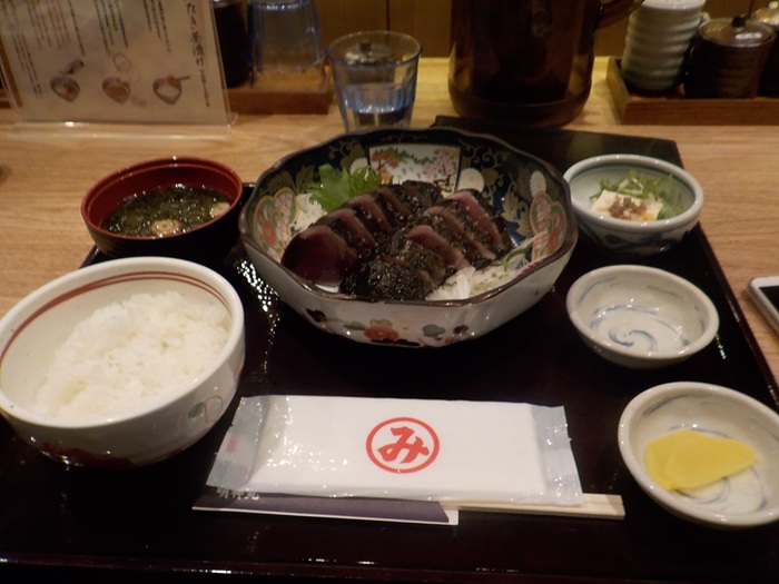 明神丸｜KITTE大阪４階で藁焼き鰹のたたきを食べてきました