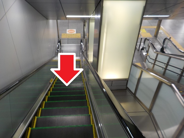 JR大阪駅・うめきた地下ホーム(21~24番)から、地上ホーム(1~11番)への行き方【改札内での移動】