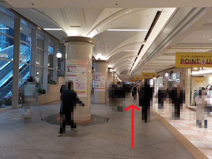 JR大阪駅中央口から、東西線・北新地駅への行き方