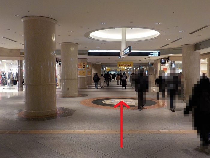 JR大阪駅中央口から、東西線・北新地駅への行き方