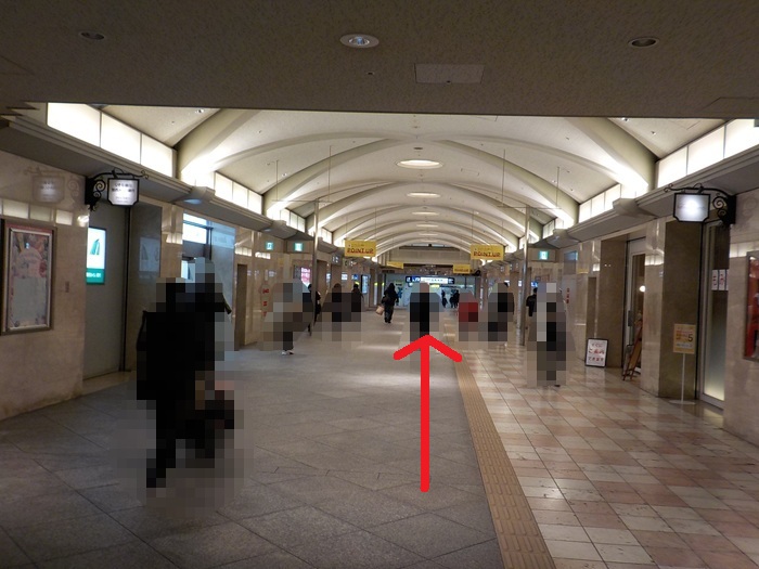 JR大阪駅中央口から、東西線・北新地駅への行き方