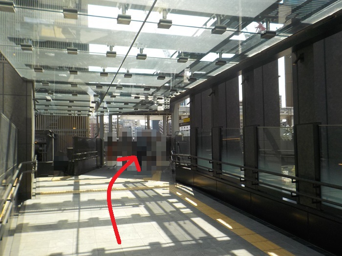 JR大阪駅・西口から、グラングリーン大阪南館2階への行き方