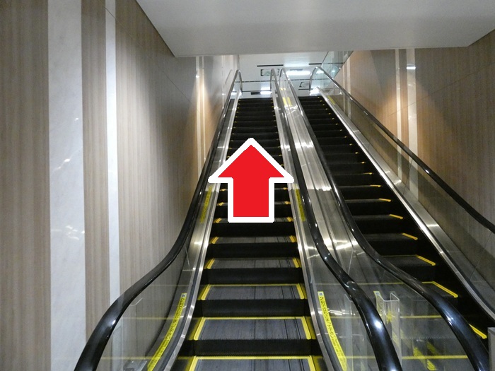 阪神電車・大阪梅田駅からヨドバシカメラ梅田への行き方