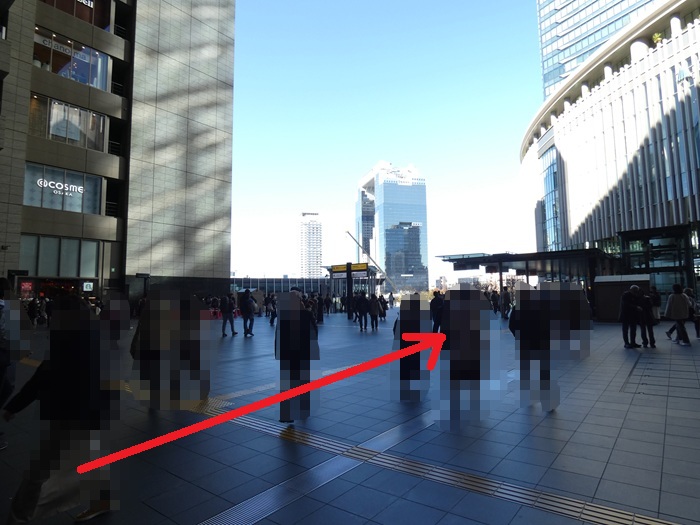 阪神電車・大阪梅田駅からヨドバシカメラ梅田への行き方