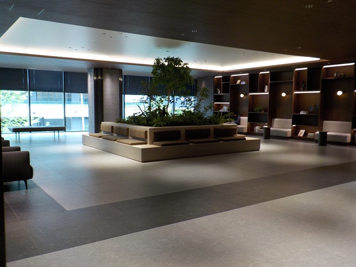 JR大阪駅中央口から、グラングリーン南館ゲートタワーオフィスロビーへの行き方
