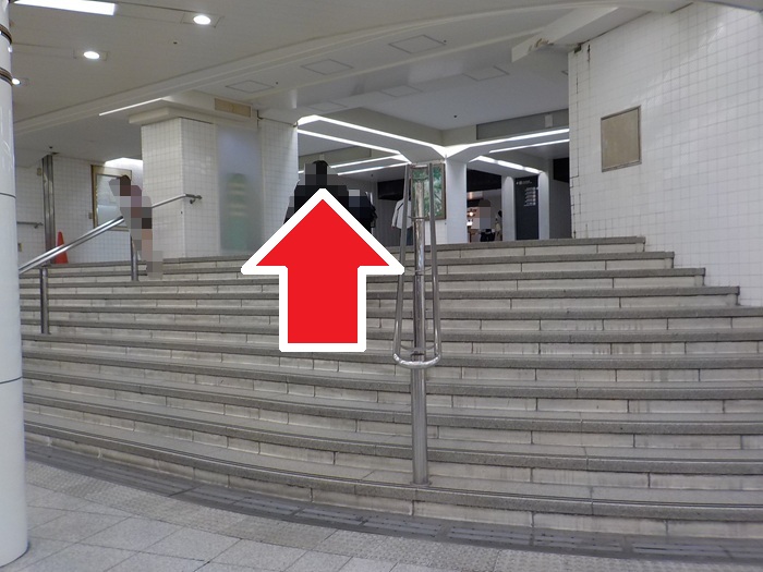 阪急・大阪梅田駅から、大阪駅前第３ビルへの行き方