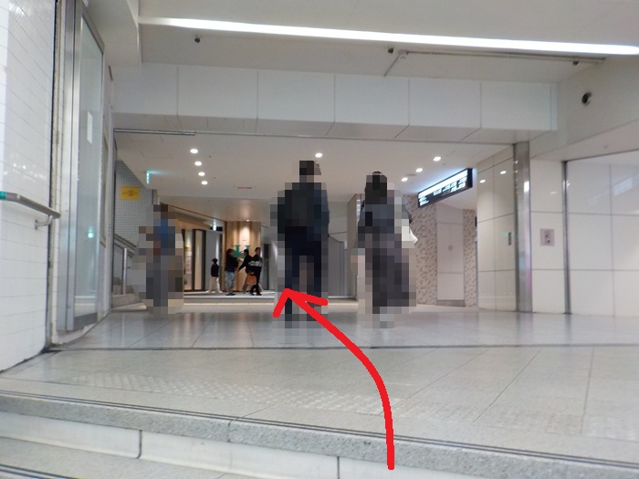阪急・大阪梅田駅から、阪神百貨店スナックパークへの行き方