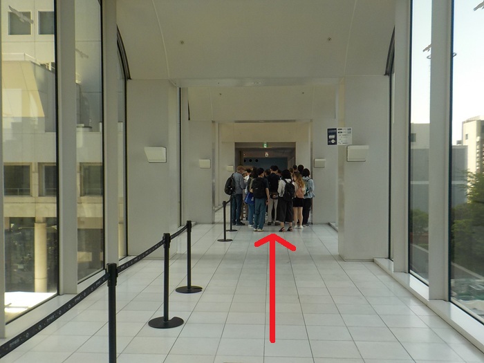 新梅田シティ前から梅田スカイビル展望台｜空中庭園への行き方
