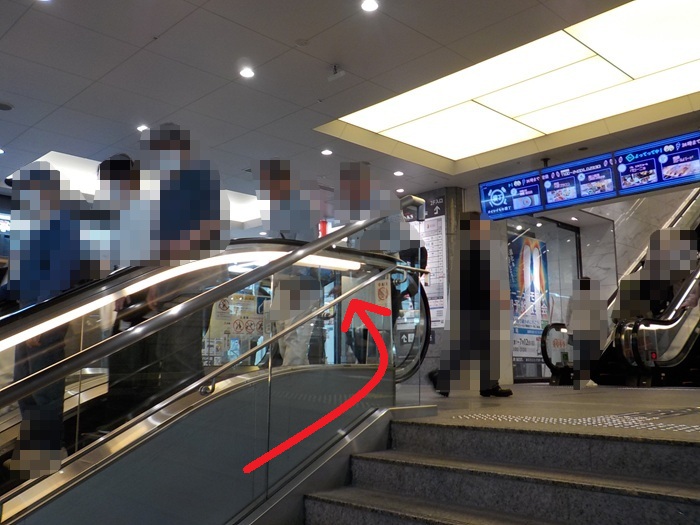 御堂筋線・梅田駅からユニクロ UMEDAへの行き方｜リンクス梅田１階・２階