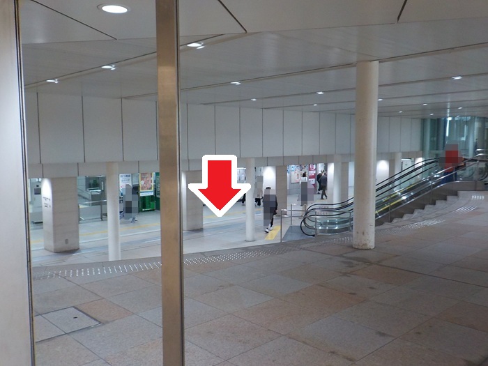 JR大阪駅「西口」から、四つ橋線・西梅田駅への行き方