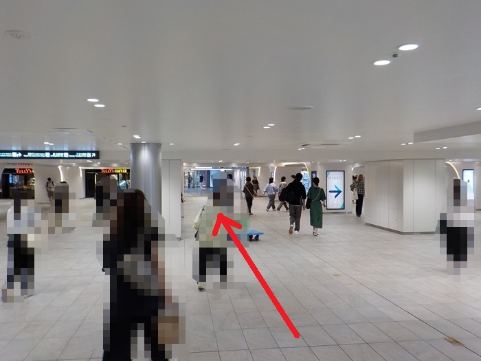 JR大阪駅からヒルトンプラザイーストへの行き方