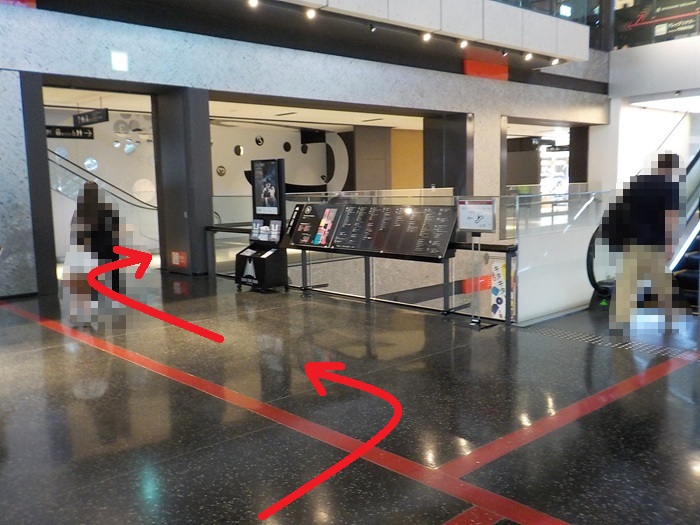 JR大阪駅中央口から、マイネオショップ|グランフロント大阪北館3階への行き方